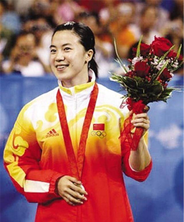 乒坛女皇为国夺24个世界冠军,患癌后富豪丈夫不离不弃,后来如何_王楠