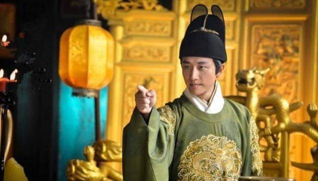 所至金石为开,朱祁镇终于被放了回来,见到身形消瘦,面无俊影的钱皇后