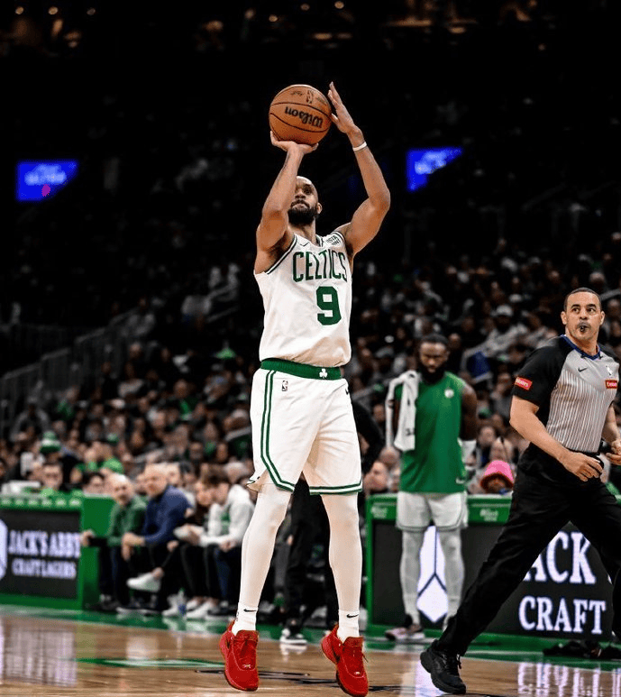 绿军连续两场残阵大胜,6连胜稳居联盟第一_比赛_凯尔特人队_三分球