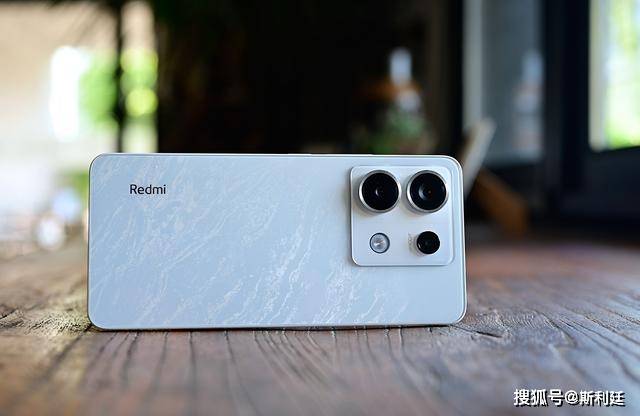 总体来说,红米note13 pro,是一款不错的千元机,它的性能表现平平,但是