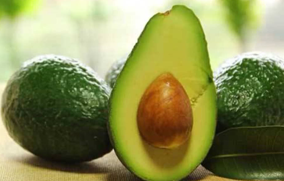 披上"减肥"外衣的水果,实质上脂肪更多,不仅不能减肥还会增肥_牛油果