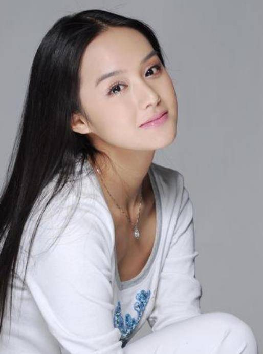 原创她17岁就上春晚却嫁给连房子都买不起的他网友希望她幸福