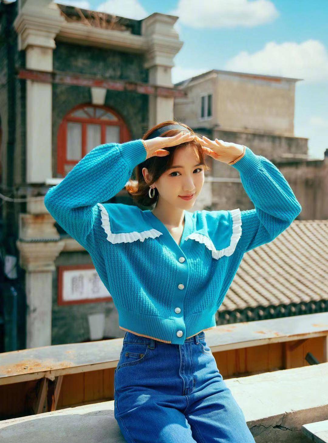 原创太惊喜了毛晓彤的复古甜美风原来这么好穿赶紧安排同款