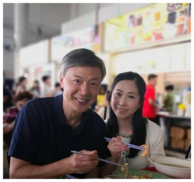 陈荣_吴香伦_生活