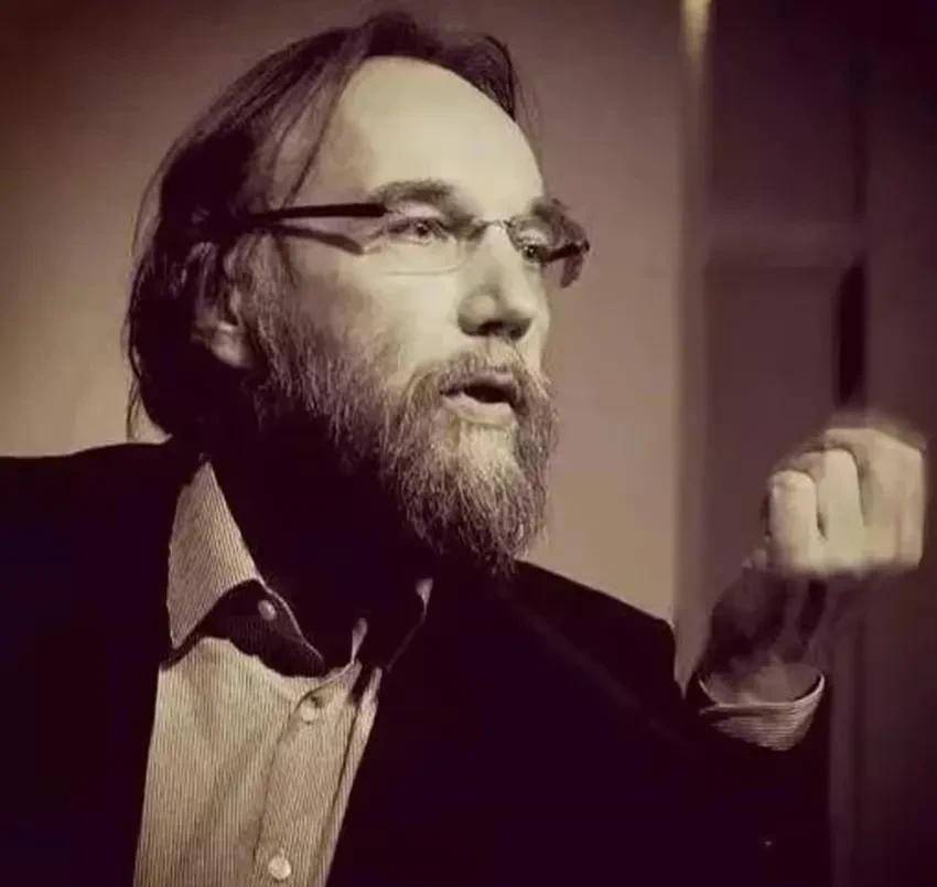 杜金俄罗斯欧亚轴心鼓吹者女儿或因此而遭暗杀