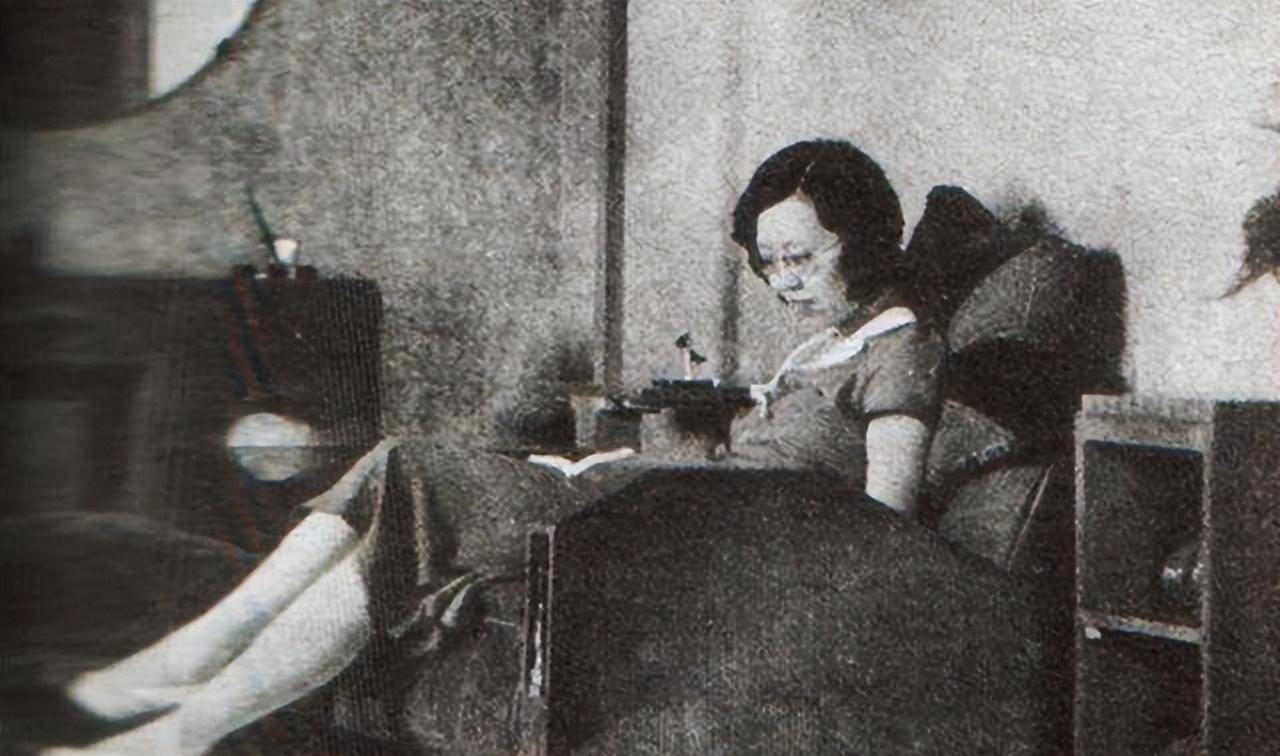 把22岁的女儿嫁给老大臣,不料两人的子孙如此出名_张佩纶_李菊耦_中国