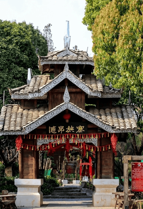 这里汇聚了云南各民族的建筑,风俗和文化,让我们在短时间内领略了云南