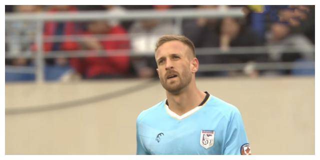 原创大连英博一球绝胜吕鹏助攻助力88分钟冲超首登顶