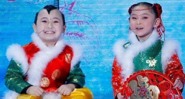 原创原创年画娃娃邓鸣贺8岁离世生前一直做父母摇钱树网友称童子命