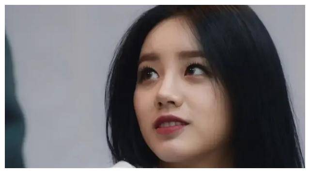 韩国女星李惠利早期颜值惊艳超越备受瞩目的韩素希