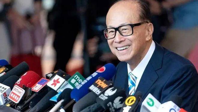 李嘉诚父子的不同战略