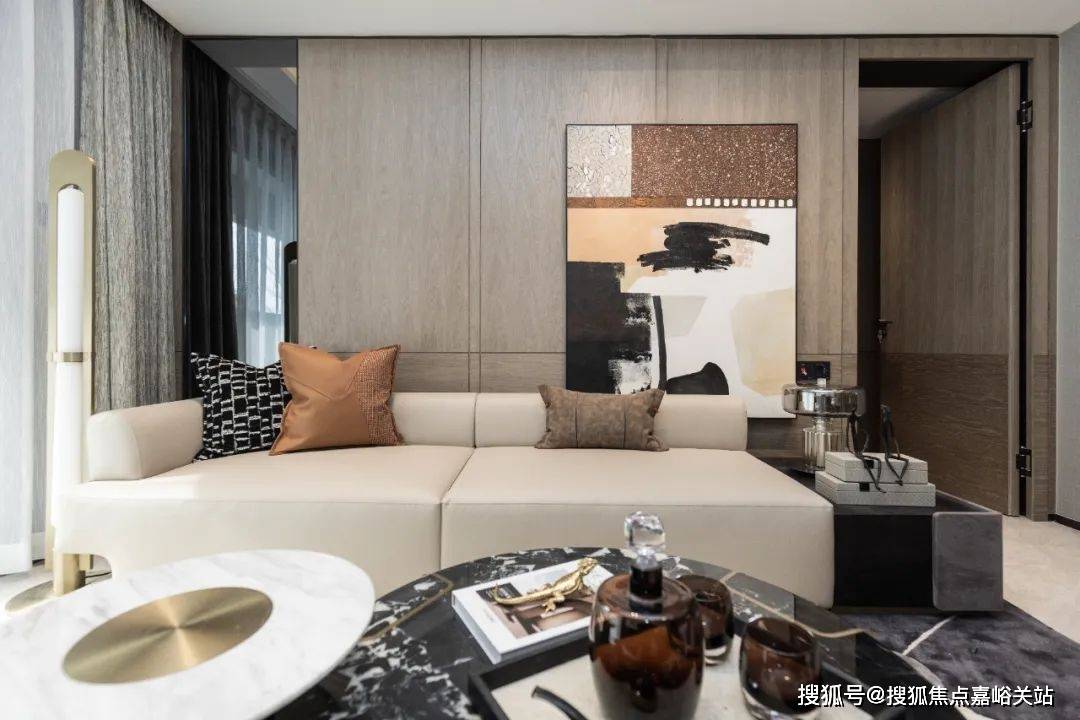 样板间实景图高层产品更是精装修交付,新风,地暖,空调三大件统统配齐