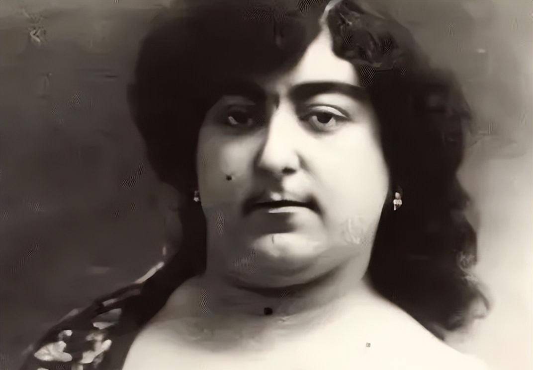 原创波斯公主有多美传言145人求婚13名男子为她自尽真实长相曝光