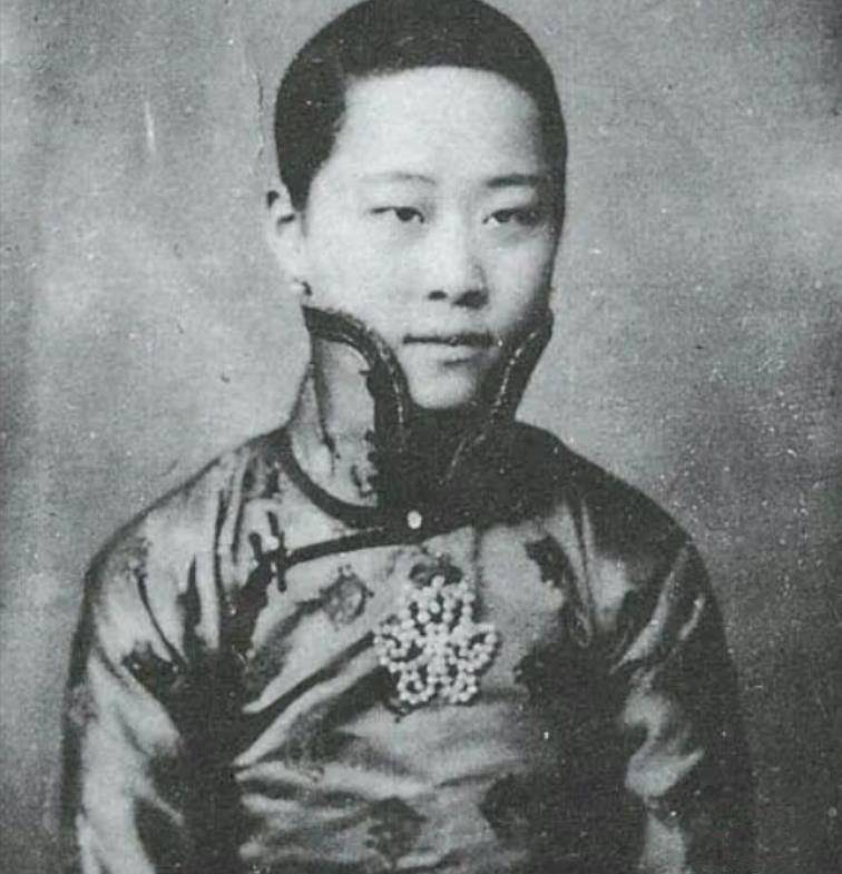 蔡锷死后:两妻带各自子女生活,长女嫁好友之子,长子曾入外交部_袁世凯