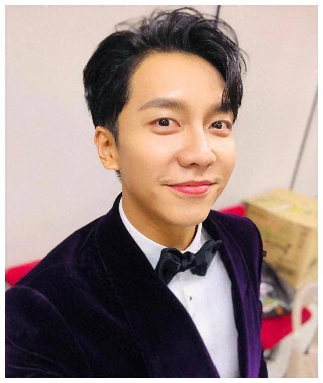 韩国宝藏男星李昇基,娱乐圈新生力量,不可错过!