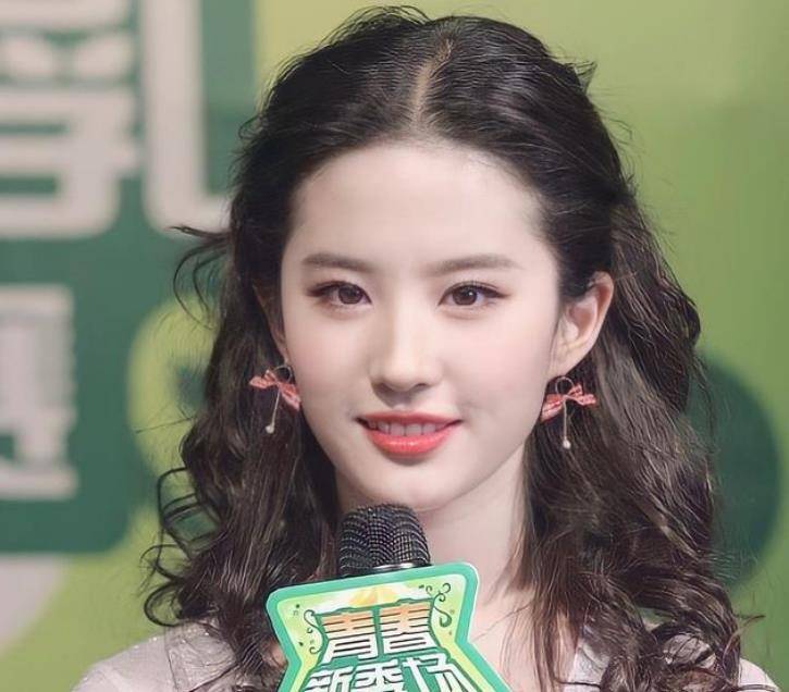 原创整容脸就别自称美女了这7位女星告诉你啥叫纯天然美女