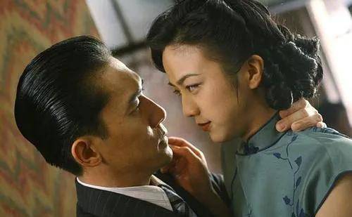 演员汤唯拍戏时拍来一个老公嫁给他我很幸运