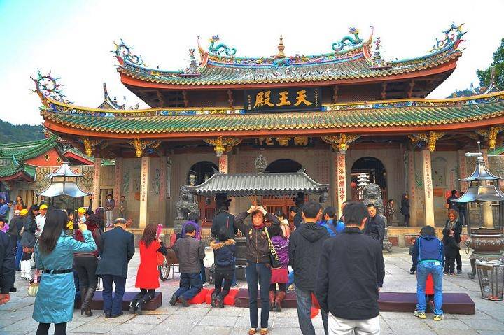 厦门旅游需要多少钱,去厦门旅游需要多少钱一个人_文艺_南普陀寺_校园