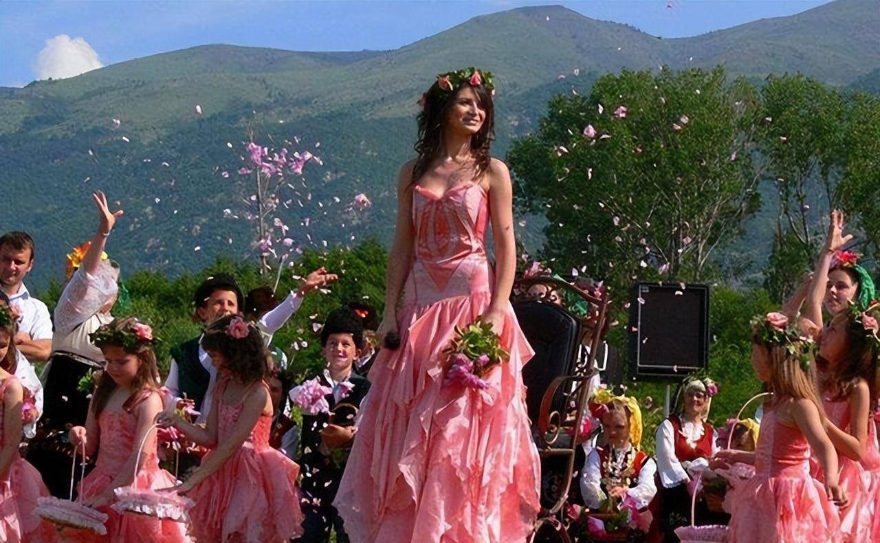 原创保加利亚新娘集市6000块钱合法买老婆不满意还可以退货