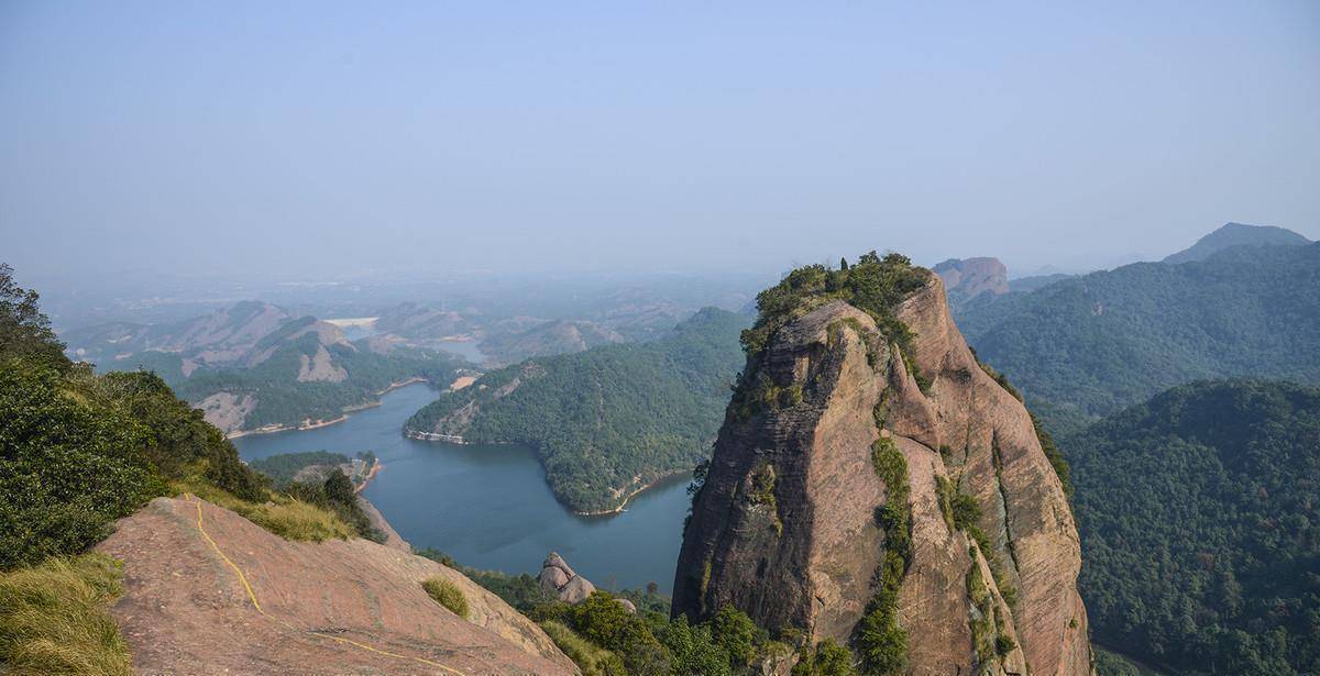 江西被埋没在名山之中的山峰是罕见的乌龟部落门票很是便宜