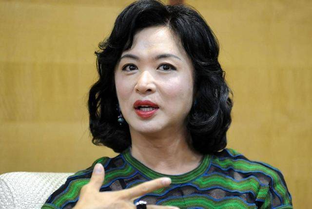 原创金星被问如何帮丈夫解决需求她比了一个手势回答的太完美