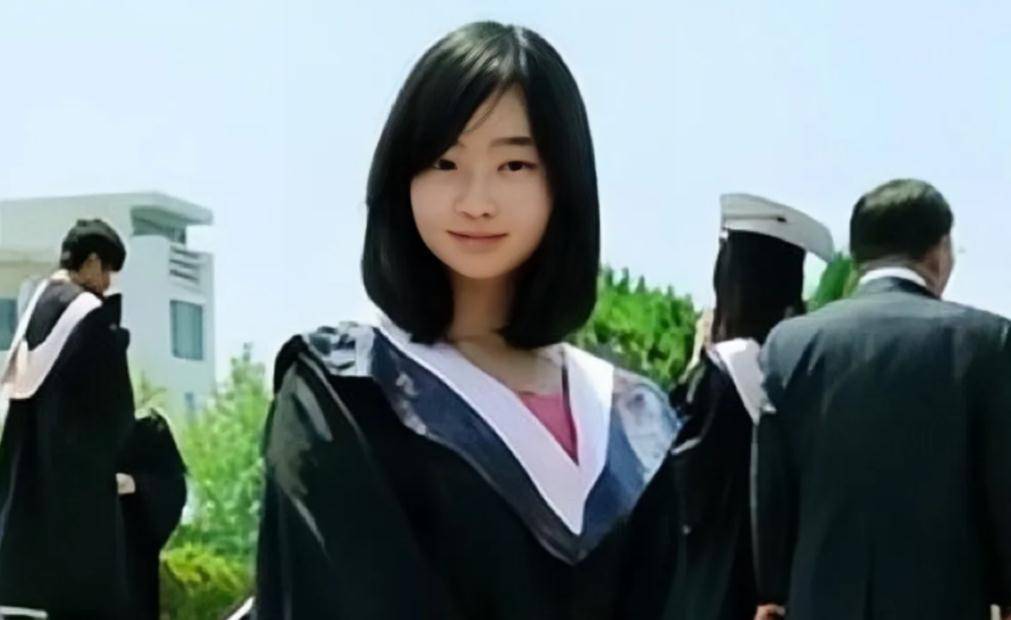 每个决定都非心血来潮,已经成人的她一定是经过深思熟虑后才告知他们