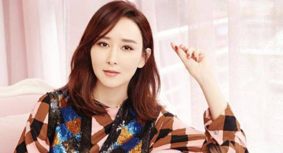 原创她在最红的时候嫁给了外国首富丈夫为了不影响她