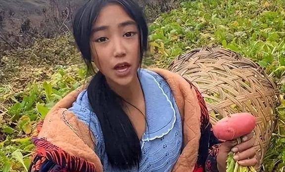 四川21岁百万粉女网红被判刑,打造贫苦人设靠卖惨走红_孟阳_凉山_网友