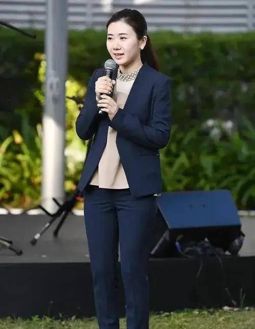 原创盘点日乒四代第一女子福原爱时尚身材取胜石川佳纯太清纯