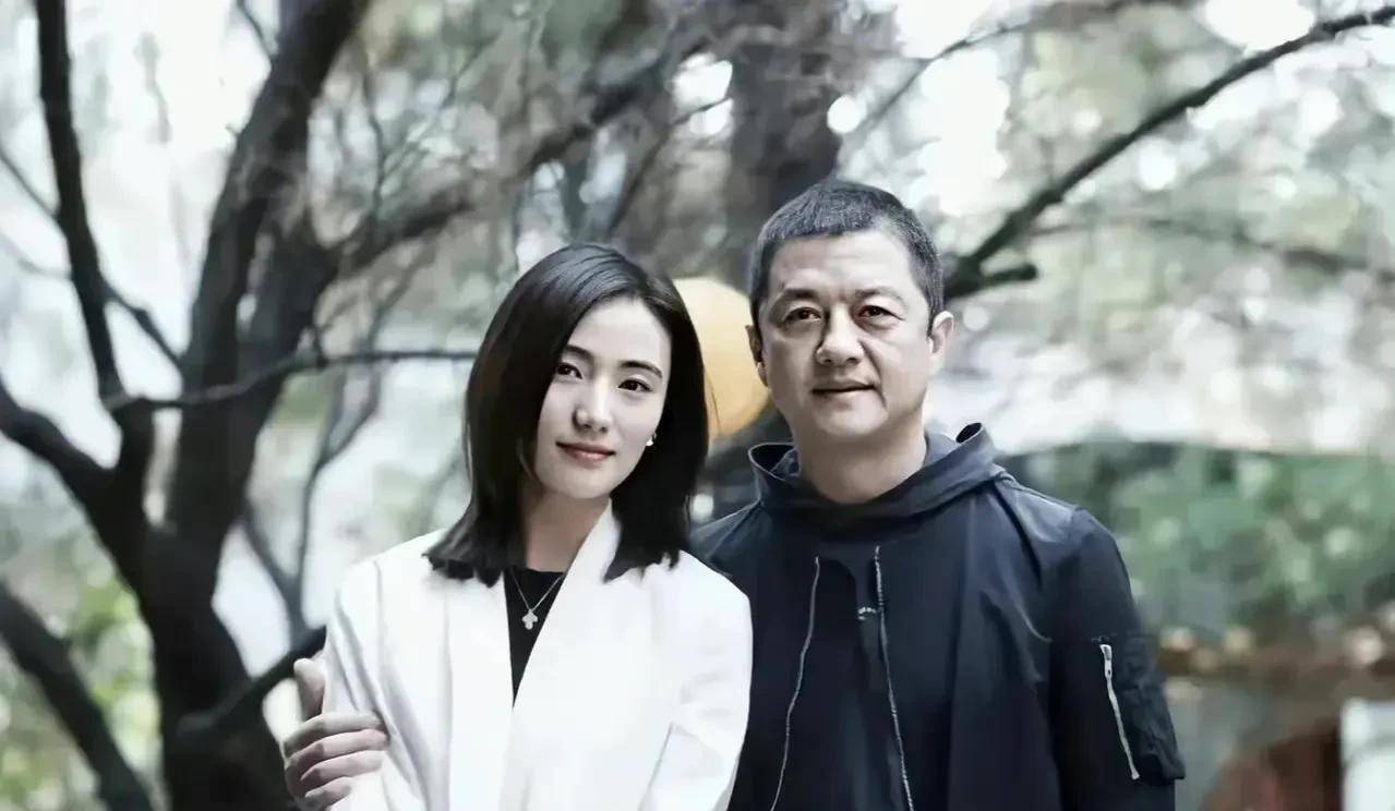 原创王菲历任男友窦唯秃了李亚鹏老了谢霆锋才是最优选择