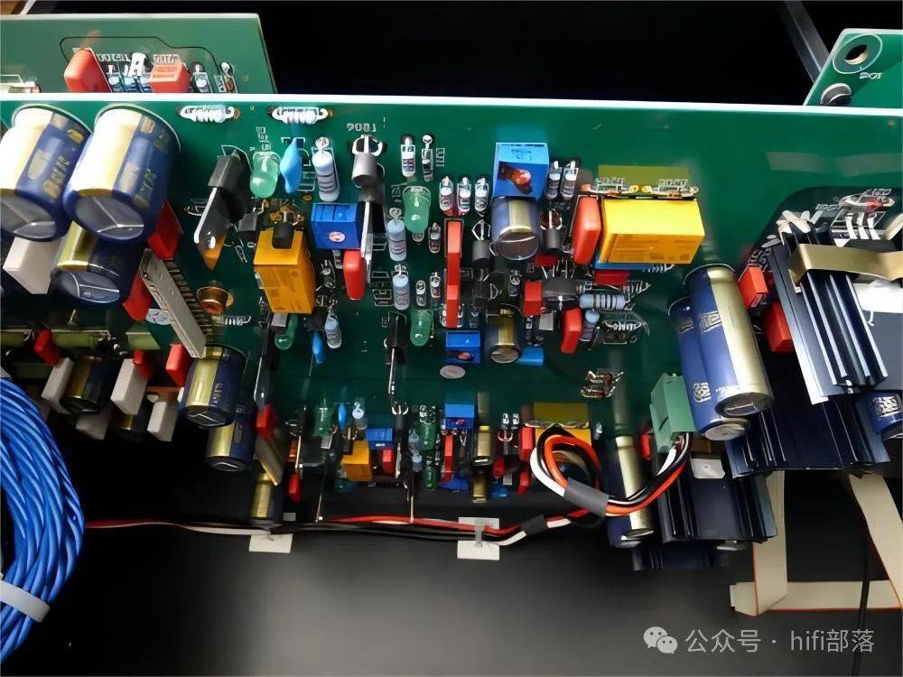 德国 mbl 9008a 双单声道后级功放