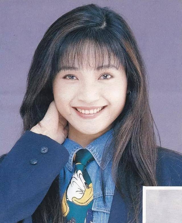 57岁方季惟近照,从没恋爱至今还是处女,曾代替巩俐出演周星驰电影