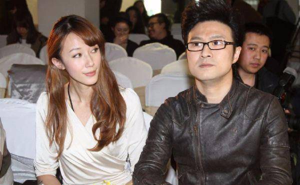 汪峰前女友葛荟婕18岁为其生下女儿如今发文自曝失恋