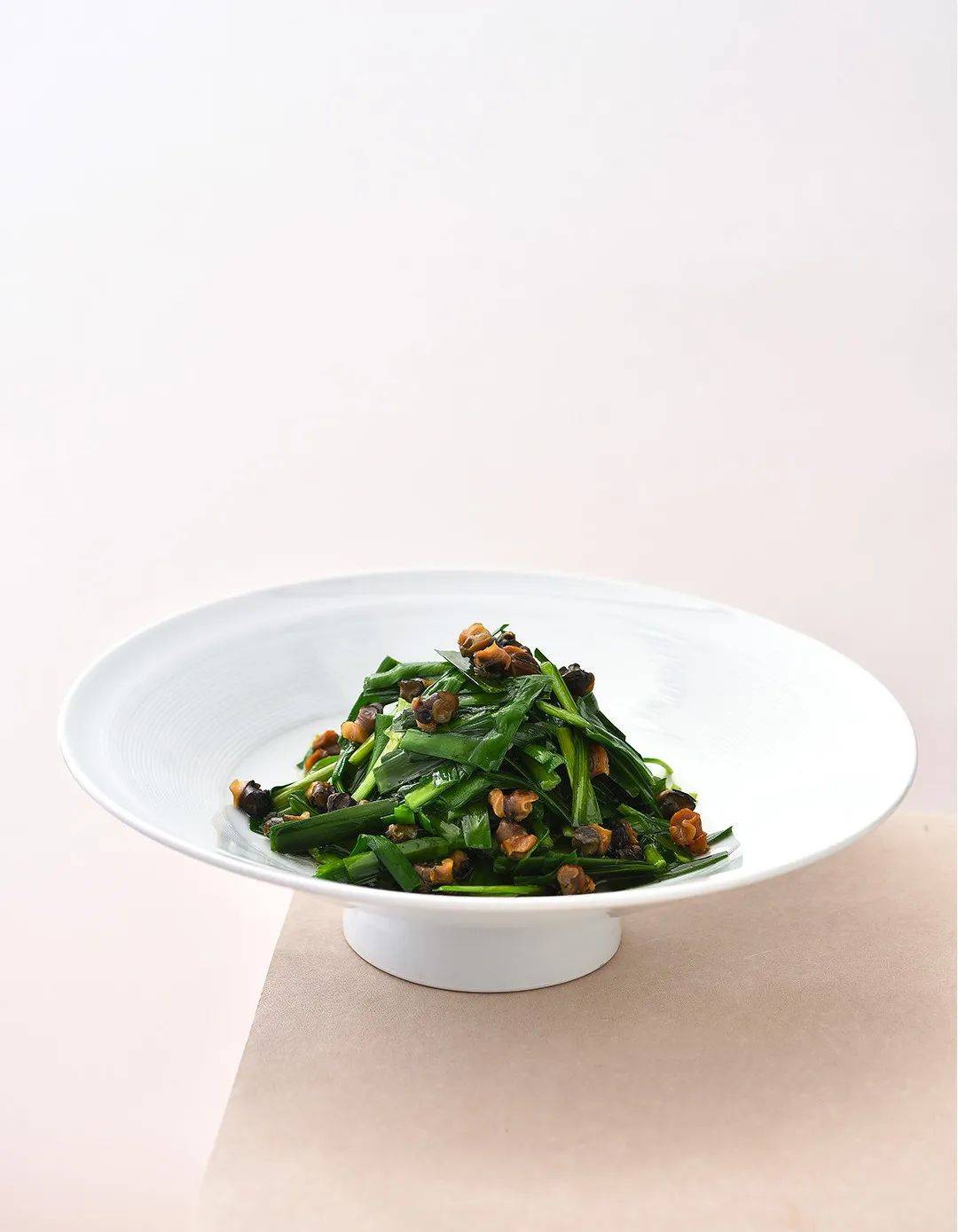 韭菜炒螺蛳肉红烧河豚鱼黑松露芋艿球黑椒酱藕饼蛤蜊葱油芋艿煲