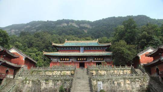 原创九阴九阳中张天师张正常和张真人张三丰对决谁更厉害