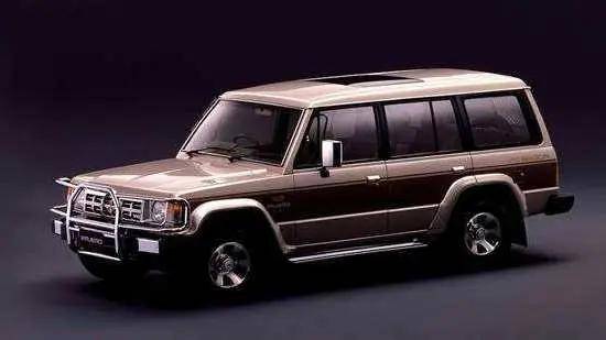 1987年装上3.0v6的6g72成为豪华版.