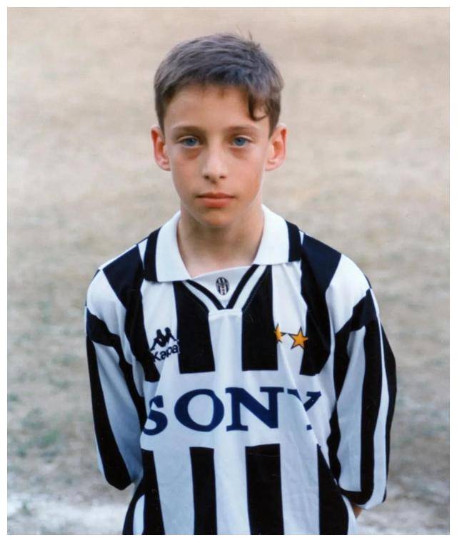 意大利足球界传奇 claudio marchisio,耀眼一生_足球运动员_球场上