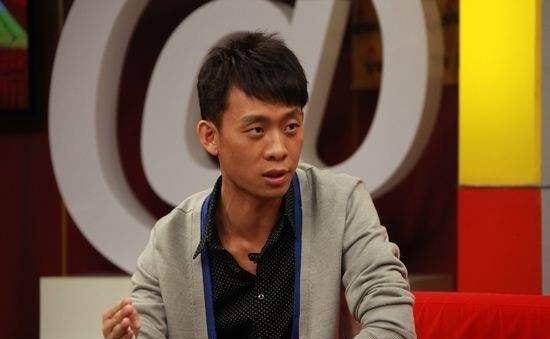 张译自曝:圈里人都知道我是个衰神,被我摸过的车都报废了两台了_吴京