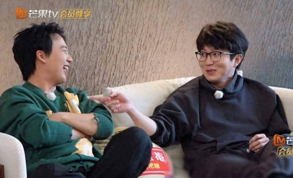 郭麒麟发挥嘴甜优势把好哥哥魏大勋哄得团团转却被毛不易