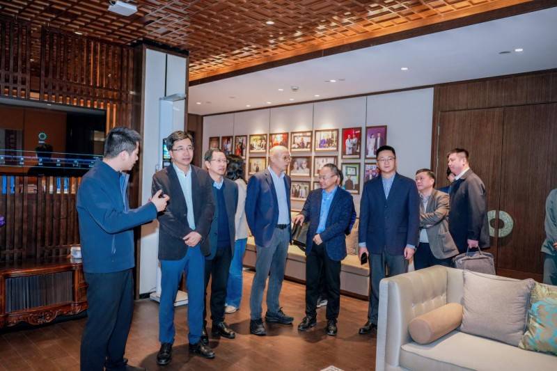 中国计生协会副秘书长何翔一行来访御湘湖调研健康家庭建设工作