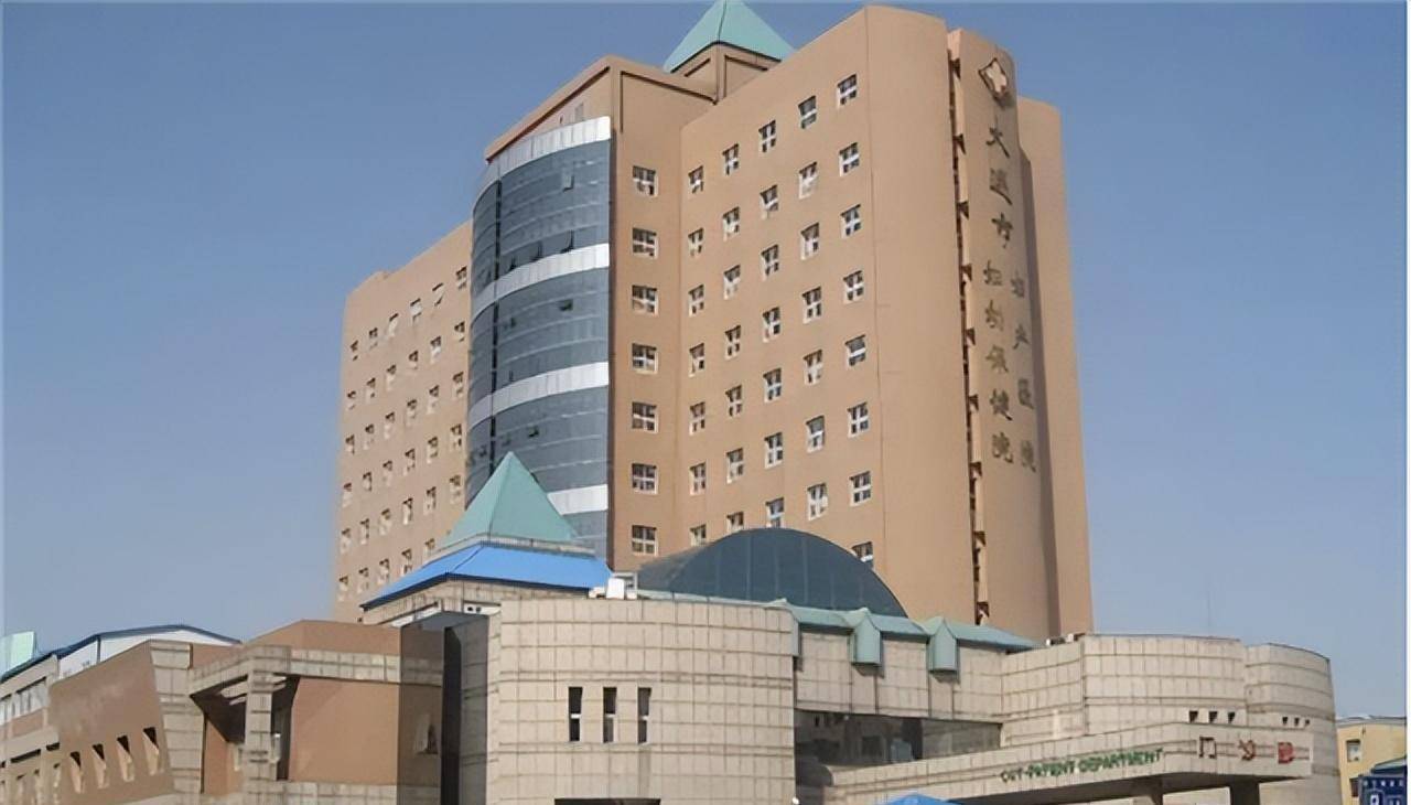 医院(图源网络)为生命所开的专机2011年2月14日,大连市中心医院神经