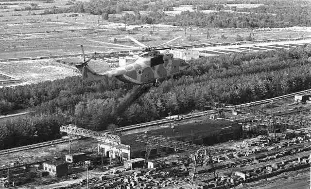 原创切尔诺贝利核事故救援现场照相当于500颗广岛核爆图6令人落泪