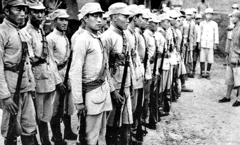 1948年9月,华东野战军包围了济南,王吉文也率领第八师参加了济南战役.