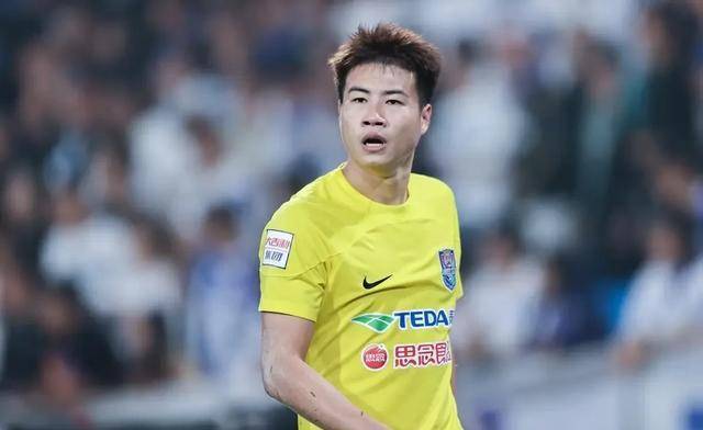 杨帆后悔吗为高薪离开津门虎如今在成都蓉城一分钟都上不来了