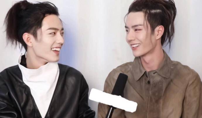 原创王一博如何做到又跩又火还大摩托滑板乐高买到破产