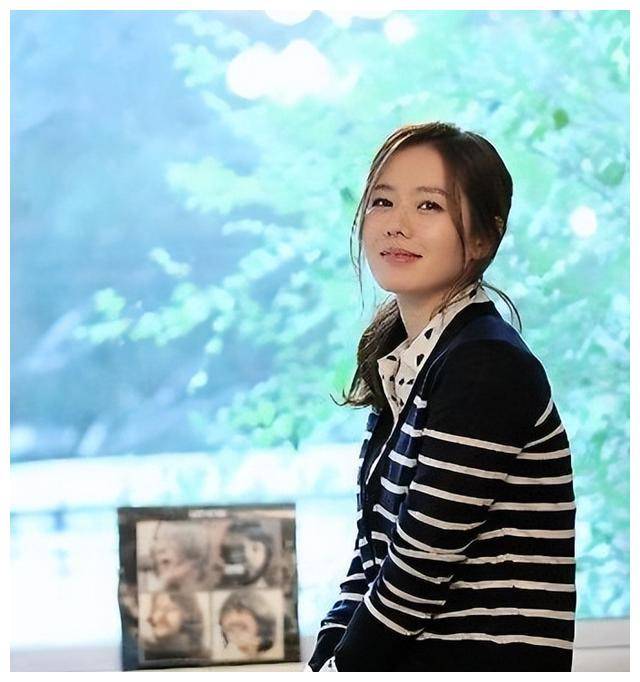 孙艺珍,时尚王者还是过时明星?重新评析,揭开真相!