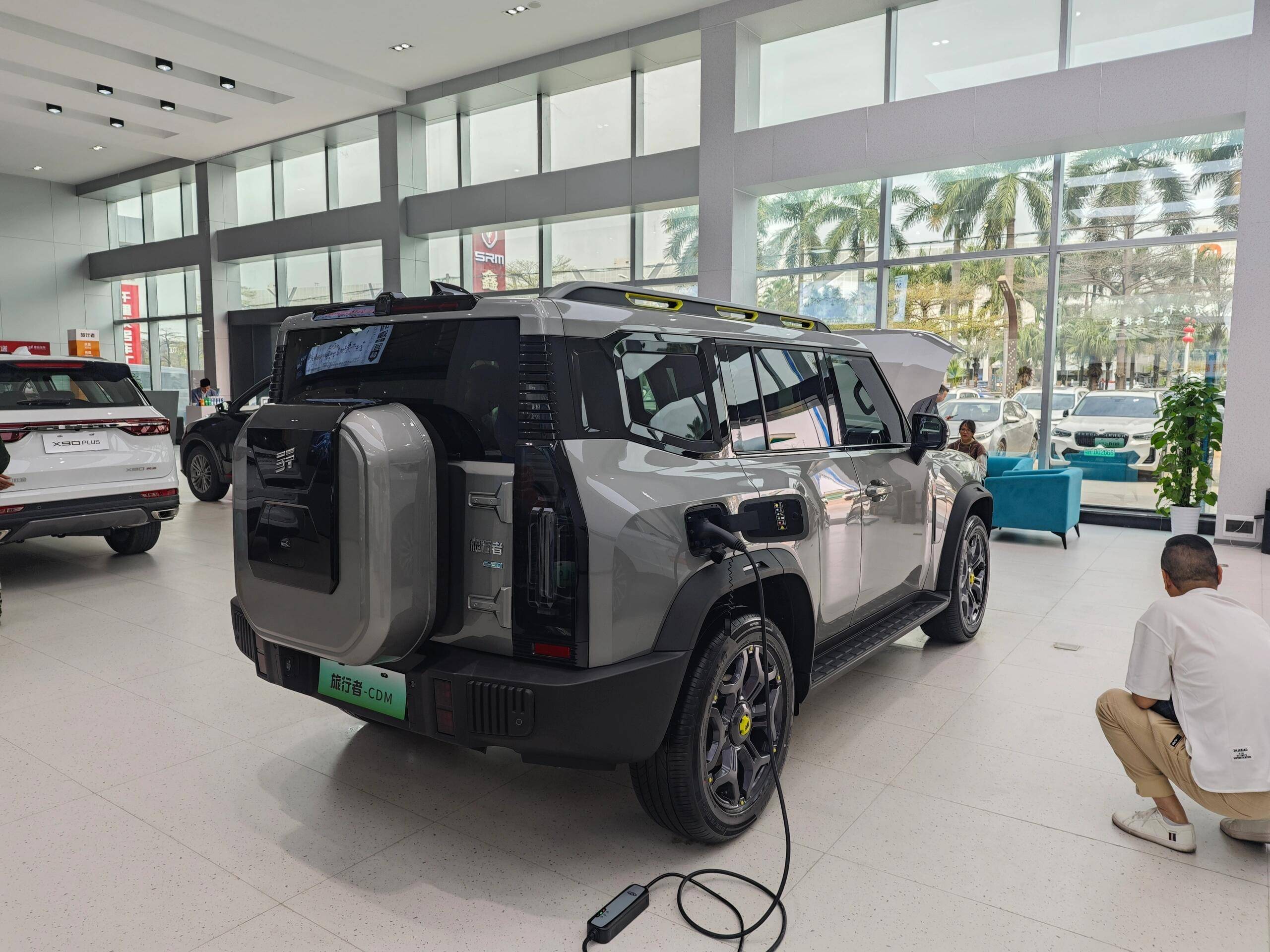 捷途山海t2实车到店,大过坦克300,配381马力 续航1300km