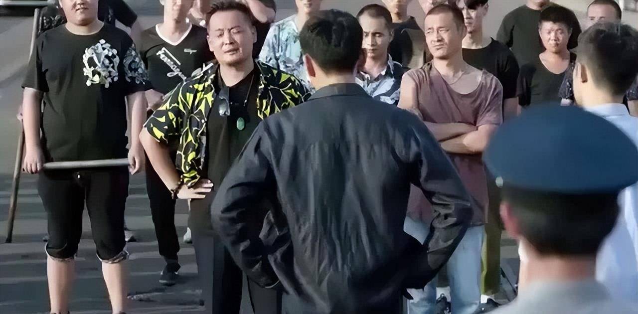 海南最牛黑老大拉拢三任公安局长当保护伞嚣张30年敛财26亿