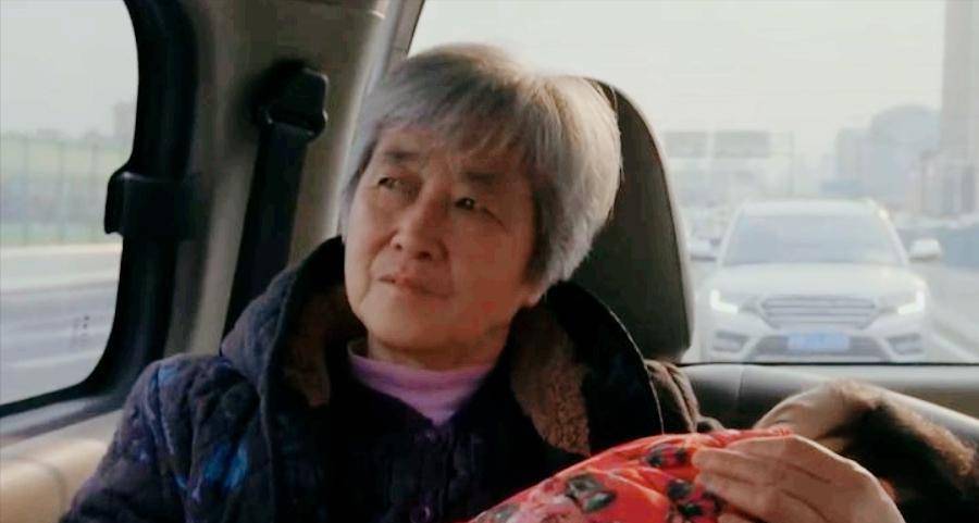 原创上海33岁女博士闫宏微赴美抗癌不幸病逝今丈夫带幼女独自生活