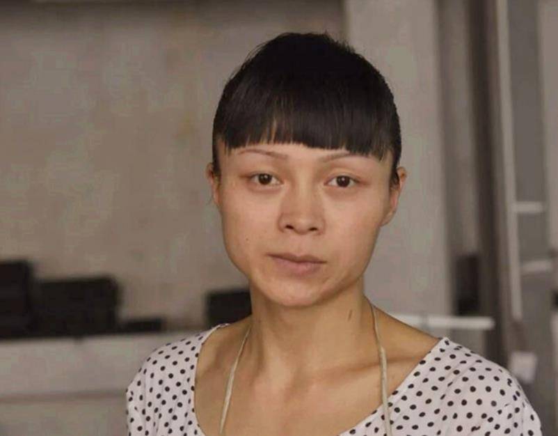 原创变性人李二毛被嫌弃的一生